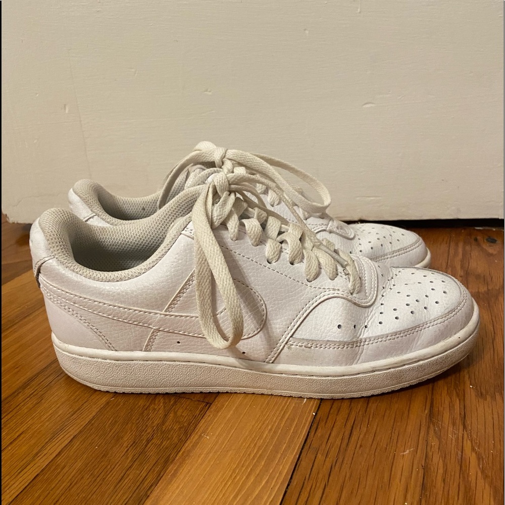 Court Vision Low Tennis Shoe